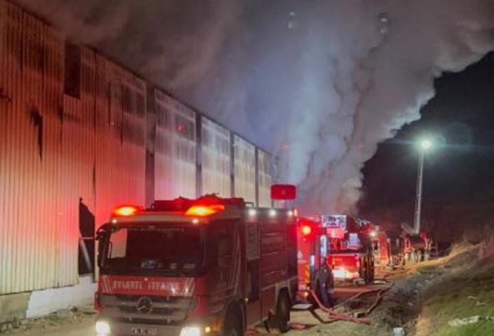 Tuzla'da geri dönüşüm tesisinde yangın