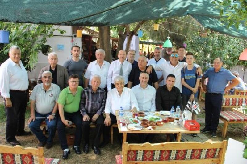 Susurluk Beşiktaşlılar Derneği, çevre ilçelerin BJK  dernek temsilcileri ile buluştu