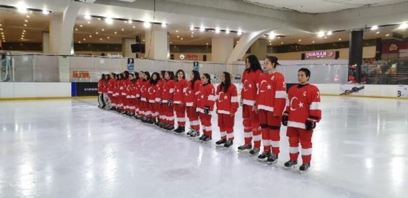 Buz Hokeyi Kadın Milli Takımı, Meksika’yı 2-0 yendi
