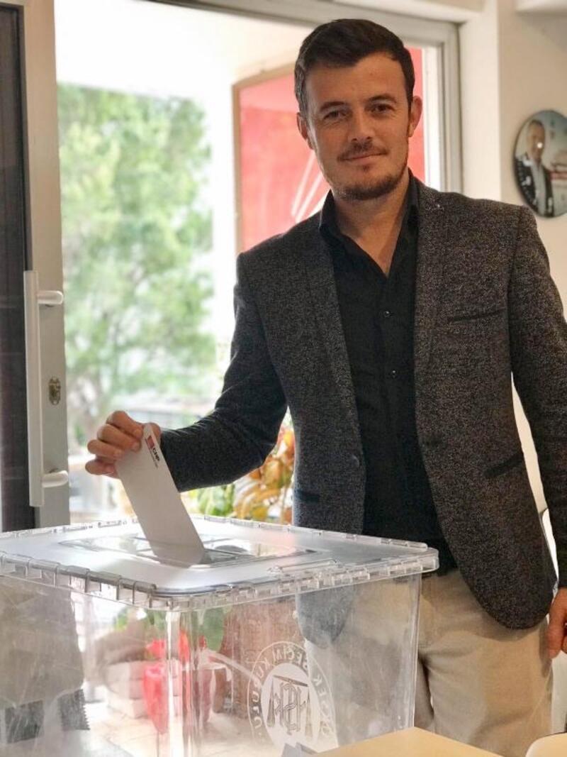 CHP Kaş'ta Ülker ikinci kez seçildi