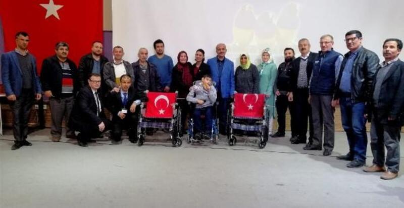 Karabük’te 16 tekerlekli sandalye dağıtıldı