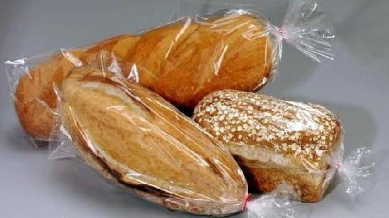 Bor'da ekmekler poşetlenerek satılıyor