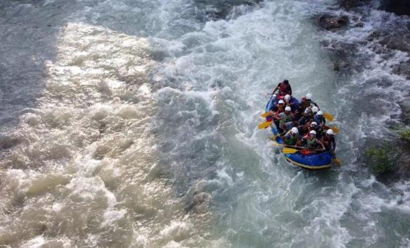 Tarsus Şelalesi'nde heyecan dolu ilk rafting