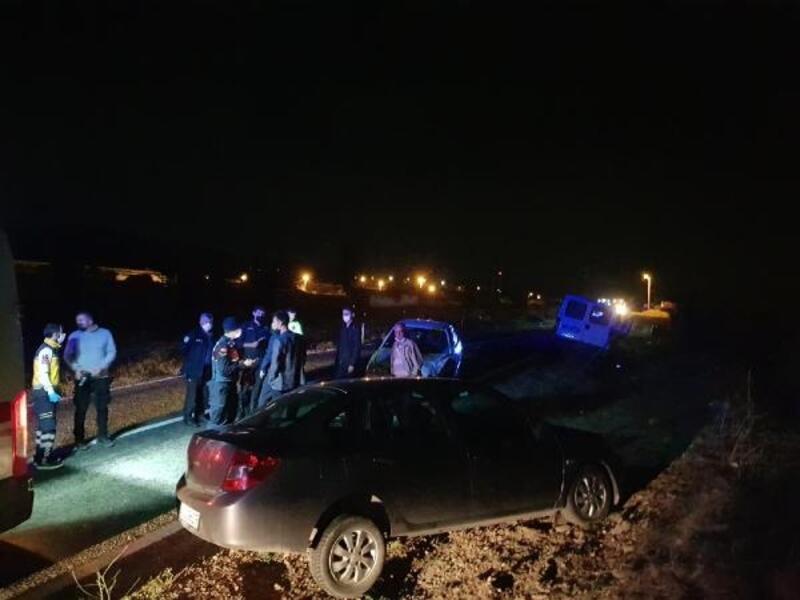 Domaniç’te 3 araç kaza yaptı: 1 yaralı