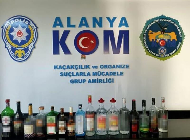 Alanya'da 16 şişe kaçak içki ele geçirildi