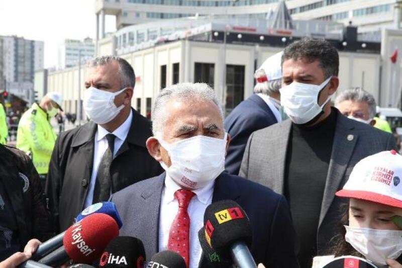 Kayseri'de sağlık çalışanlarına ücretsiz ulaşım 30 Haziran'a uzatıldı