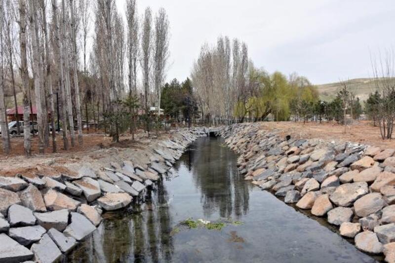 Ahlat'ta yapımı süren Millet Bahçesi Haziran'da açılacak