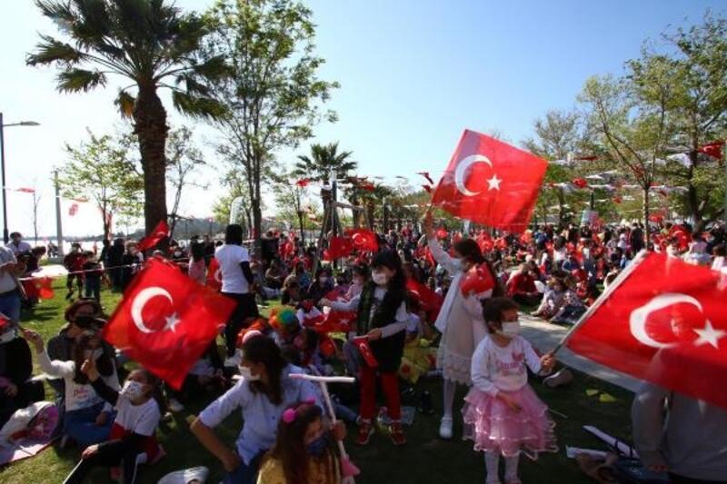 Bayraklı Belediyesi'nin 23 Nisan şenlikleri sona erdi