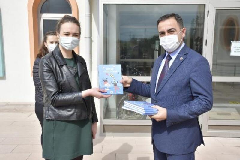 Çocukların ilk kitap günlüğü Belediye Başkanı Erdoğan’dan