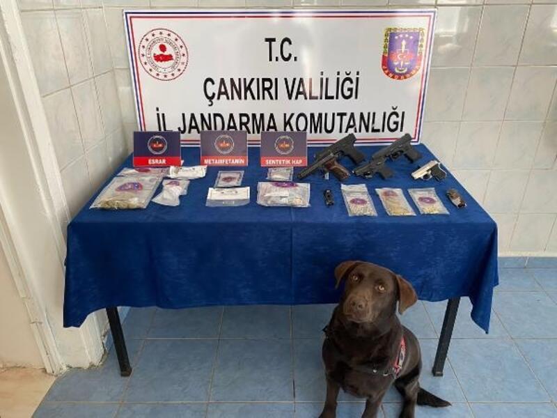 Çankırı'da uyuşturucuya 3 tutuklama