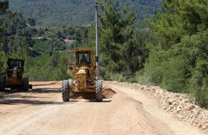 Yenikışla- Karacaören grup yolu asfaltlanıyor