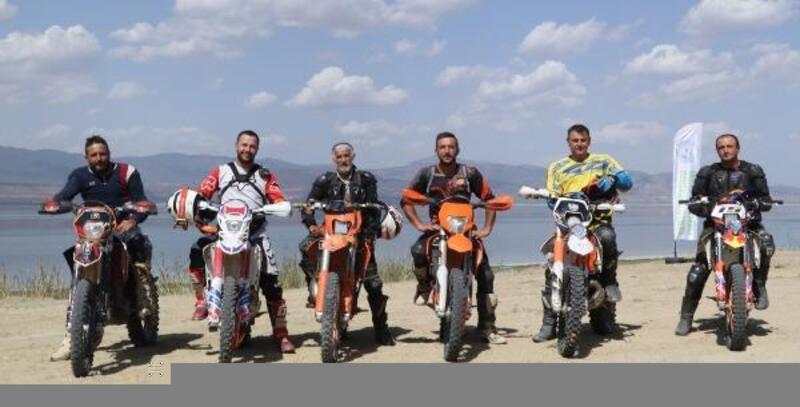 Burdur'da enduro motosiklet sporcularından pist isteği