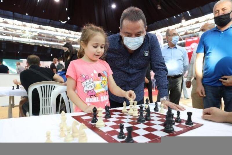 Büyükşehir'den satranç turnuvası