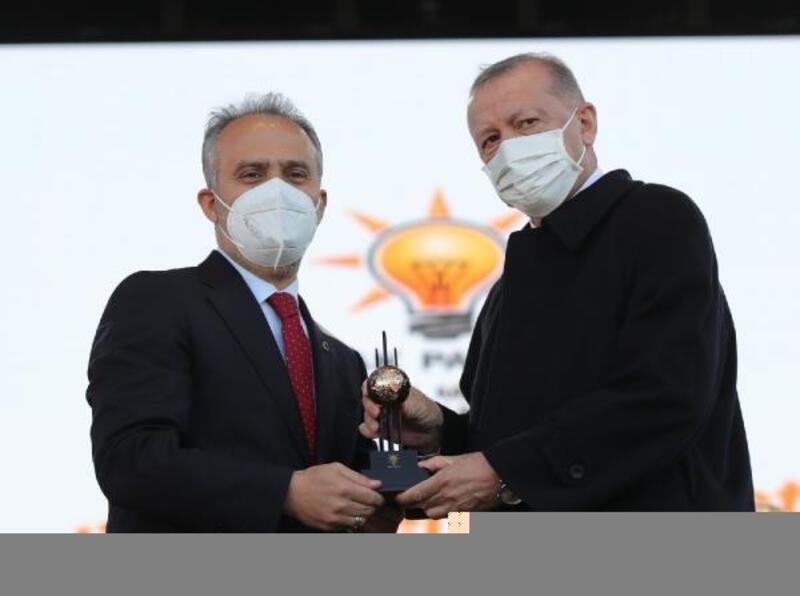 Bursa, AK Parti Genel Merkezi tarafından ödüllendirildi