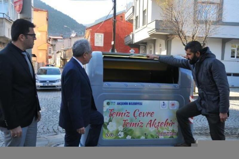 Akşehir Belediyesinden yeni nesil çöp konteyneri