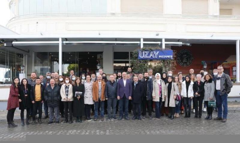 Mudanya Belediye Başkanı Türkyılmaz, gazetecilerle buluştu