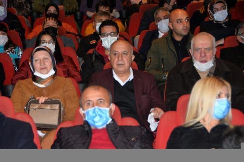 Mersin polisi, Kesişme: İyi ki Varsın Eren filmini izledi