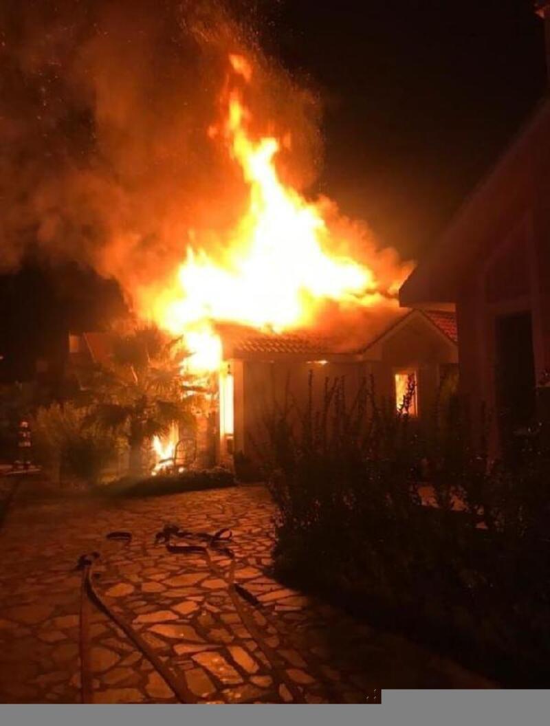 Didim'de müstakil bir evde çıkan yangın söndürüldü