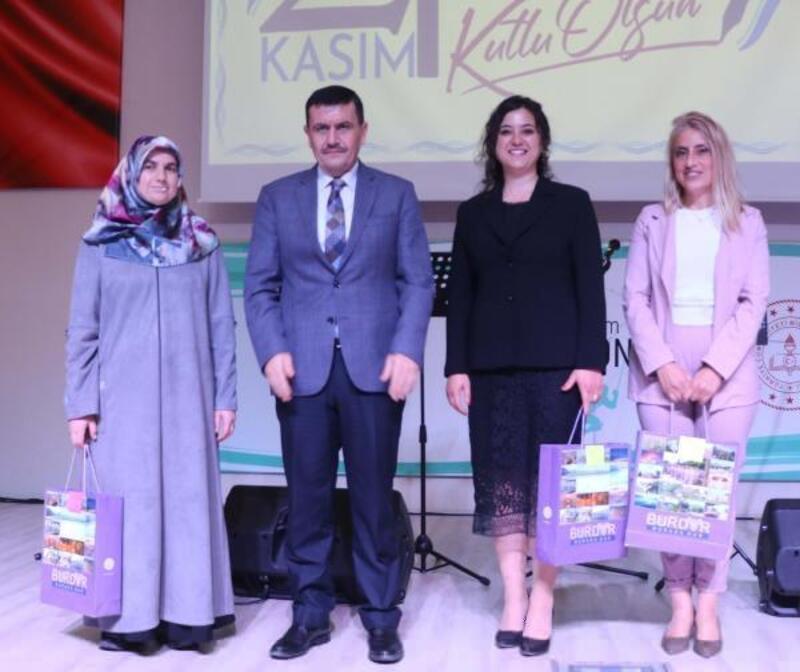 Burdur'da Öğretmenler Günü kutlandı