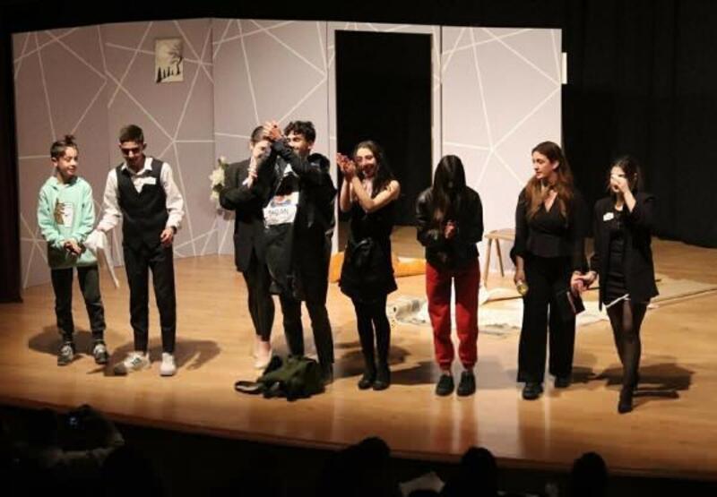 Kınıklı gençler, 2023 Yılı Gençler Arası Tiyatro Yarışması'nda sahne aldı