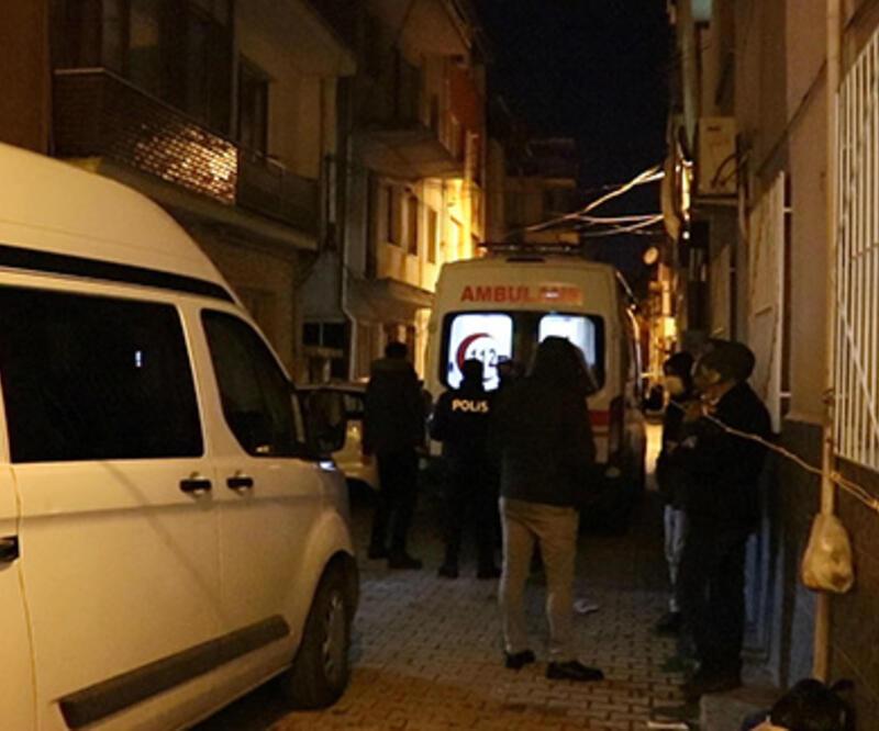 İzmir'de öldürülen trans birey, dairesinde çekyat içinde battaniyeye sarılı halde bulundu