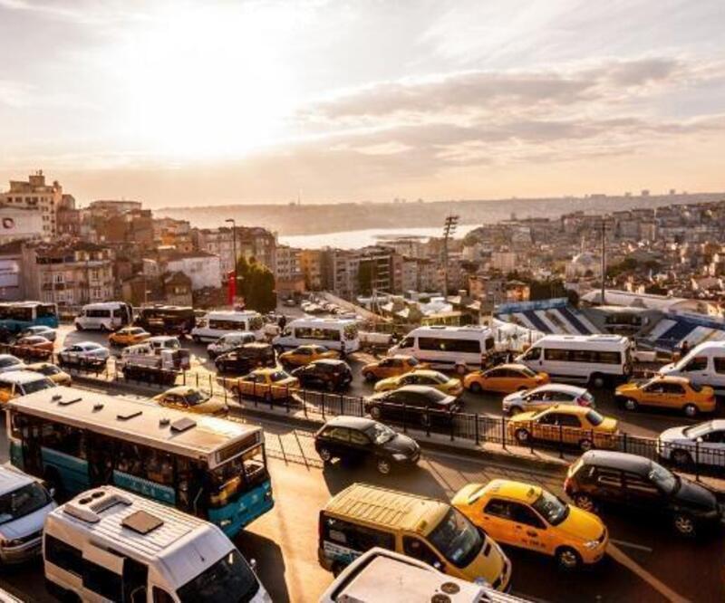 İstanbul’da hafta sonu trafiğe kapatılacak yollar ve alternatif güzergahlar.. 25-26 Eylül 2021