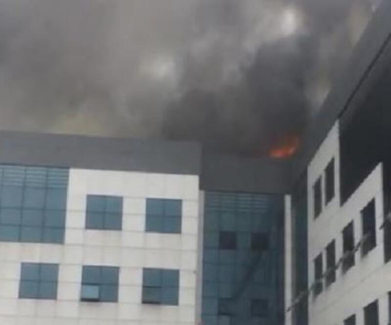Giresun’da fakülte binasının çatısında yangın