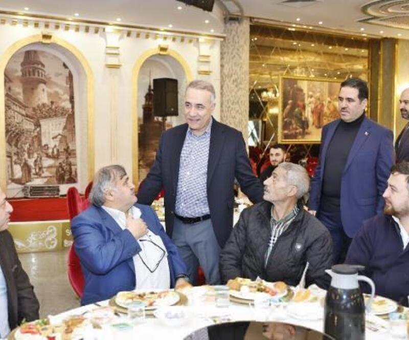 Sultangazi Belediye Başkanı Dursun, esnafla buluştu
