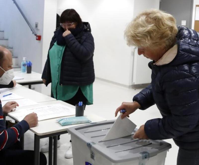 Slovenya’da resmi olmayan sonuçlara göre liberaller seçimi önde götürüyor