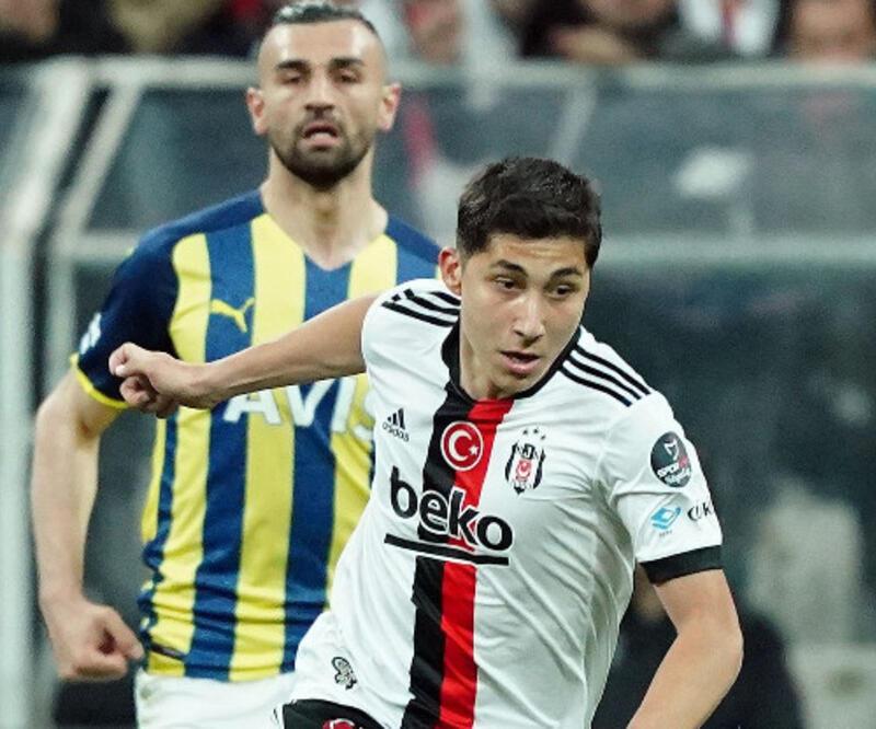 Son dakika... Beşiktaş'tan Emirhan İlkhan'a 5 yıllık sözleşme