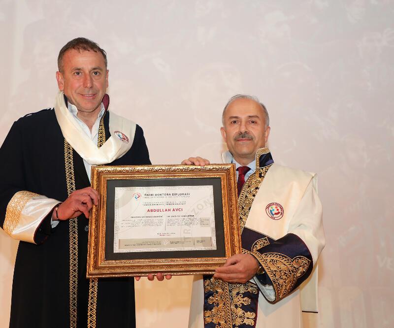 Abdullah Avcı’ya Trabzon Üniversitesi tarafından 'Fahri Doktora' unvanı verildi