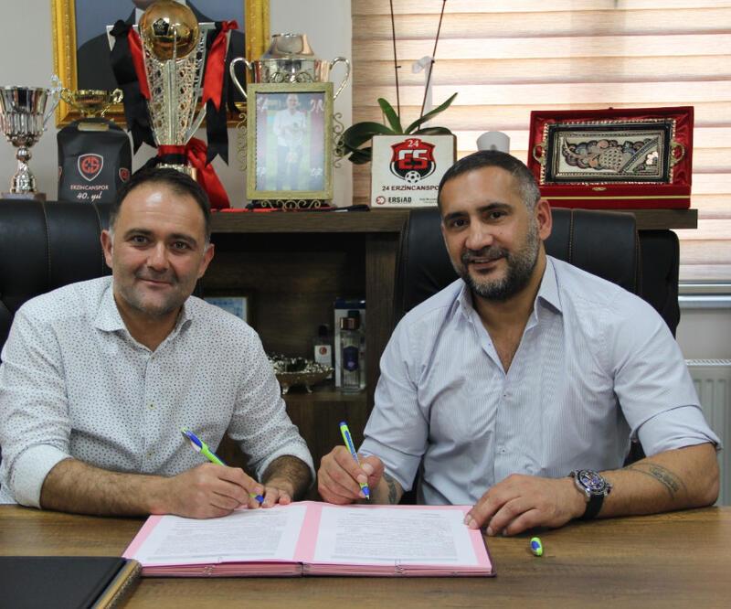 Ümit Karan yeni kulübüyle imzaladı