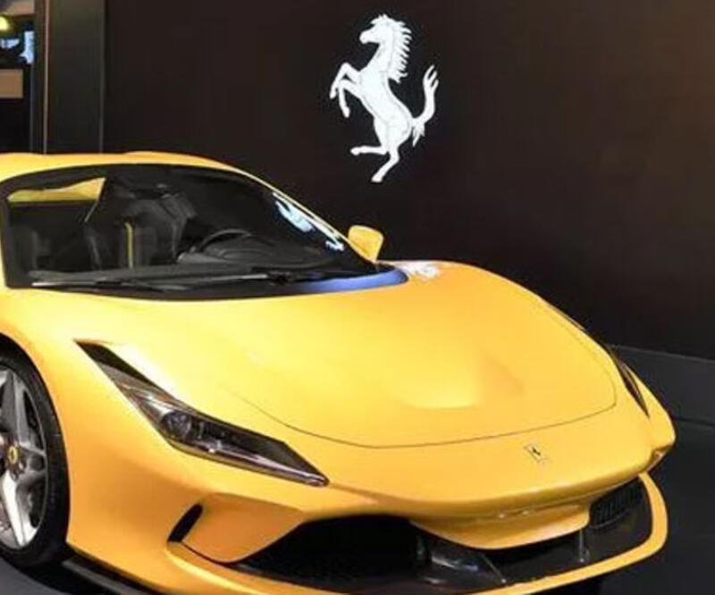 Ferrari rekor çeyreklik gelirin ardından rehberliği artırdı