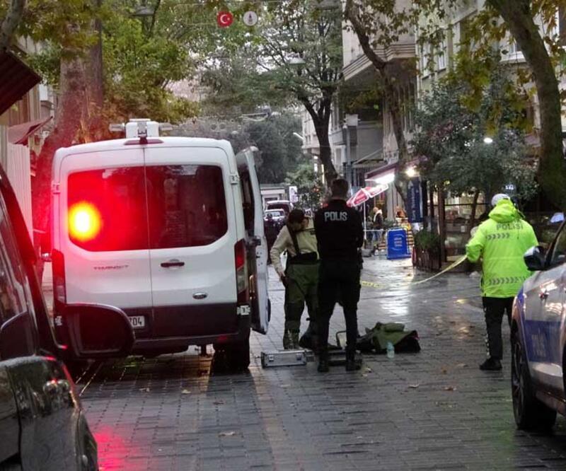 Taksim'de valiz paniği! Kontrollü şekilde patlatıldı