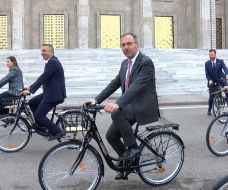 Siyasete "bisiklet molası"